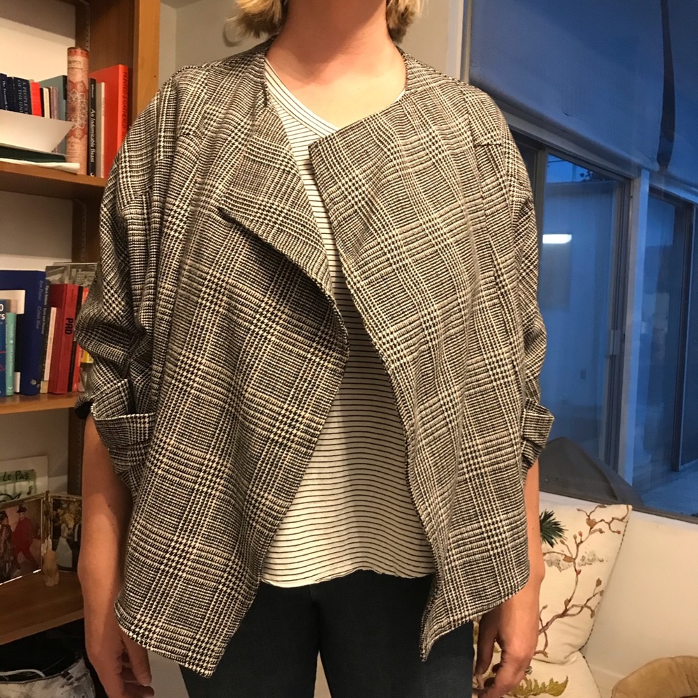 Draped front Jacket - Picture 6 of 8
